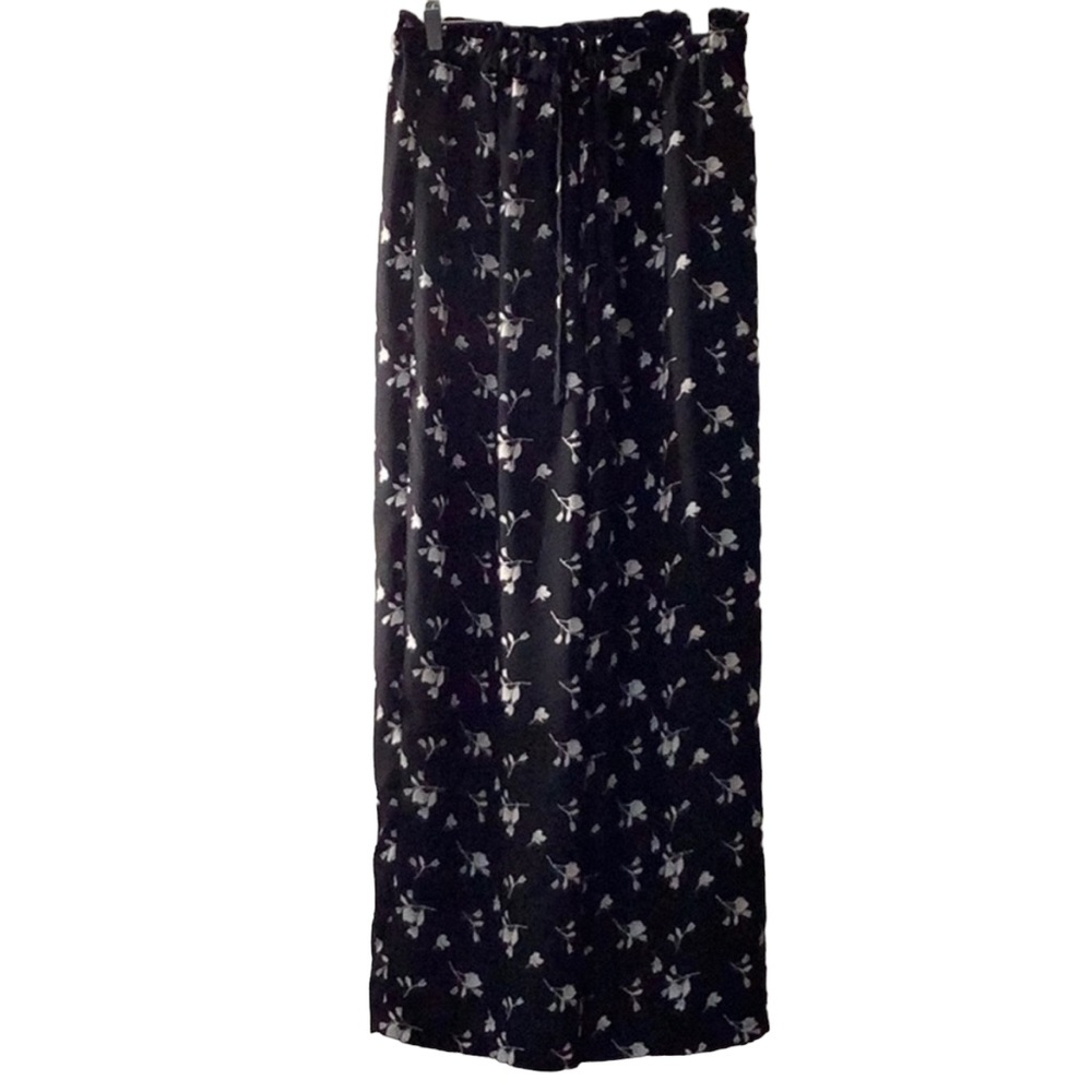 Xhilaration Black And White Loose Fit  Pants